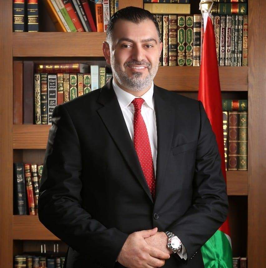 صناعيون يشيدون بدور وزير العمل في تشغيل الأردنيين .