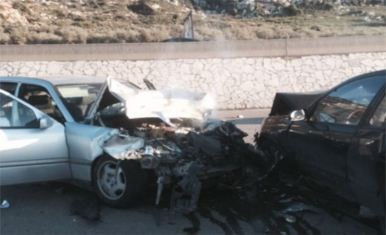 إصابة ستة أشخاص اثر حادث تصادم في محافظة الزرقاء