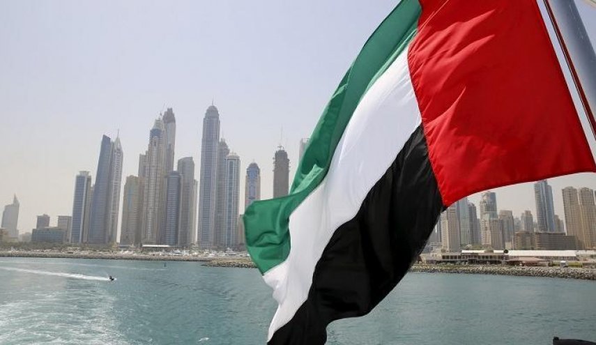 الإمارات تعلق التنقل ببطاقة الهوية لمواطنيها ومواطني مجلس التعاون