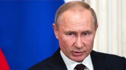 بوتين يعلن شهر نيسان عطلة مدفوعة الراتب في روسيا
