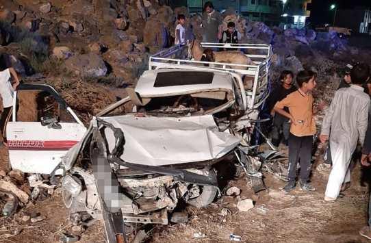 بالصور...وفاة واصابتين احداها بالغة إثر حادث تصادم بين مركبتين في البادية الشرقية