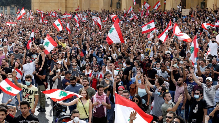 تواصل الاحتجاجات الشعبية في لبنان